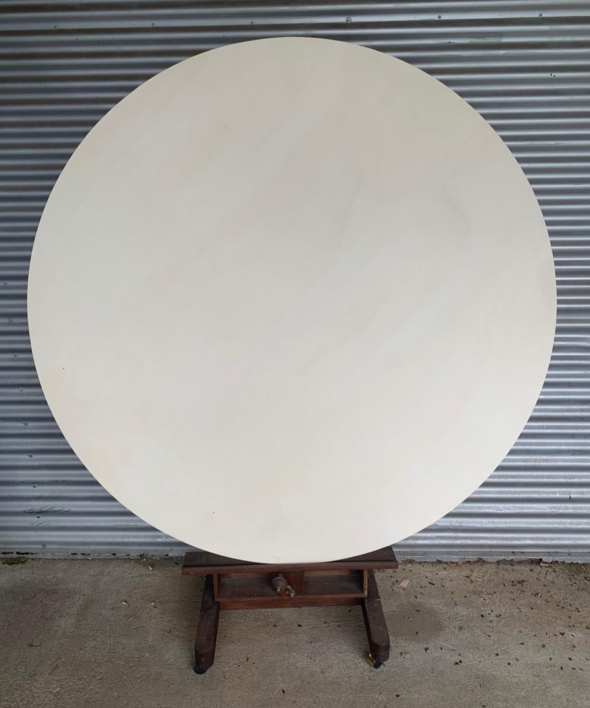 Runde Malplatte aus Pappel Holz – stabiler Malgrund mit Kiefernholz Rahmen – Ø 130cm bis 200cm, ab Ø 130 cm mit Mittelkreuz 5 Holzmalgrund rund cm Pappelholz auf Kiefernholz-Rahmen 28 mm_vorn_180cm