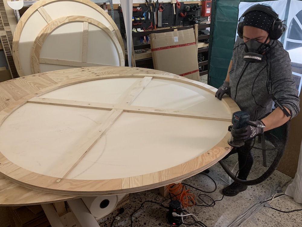 Runde Malplatte aus Pappel Holz – stabiler Malgrund mit Kiefernholz Rahmen – Ø 130cm bis 200cm, ab Ø 130 cm mit Mittelkreuz 4 Holzmalplatte fräsen 180cm